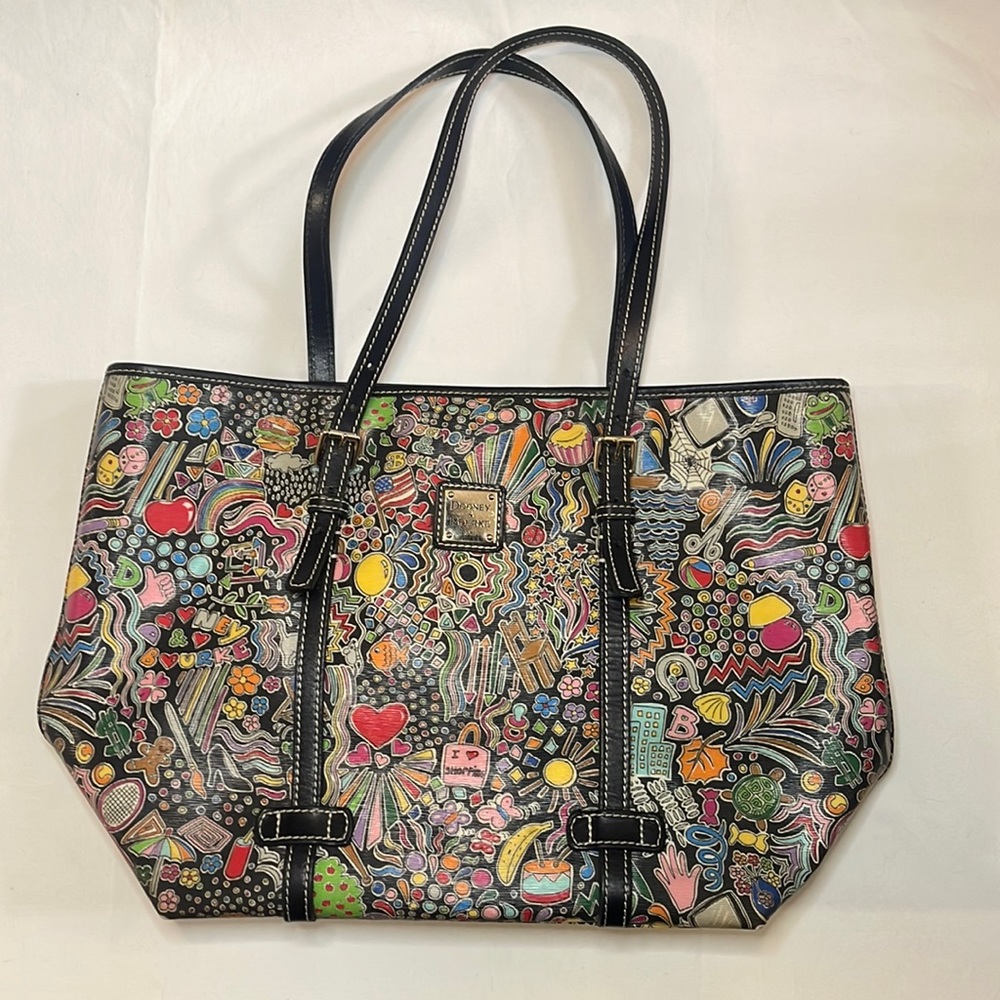 DOONEY & BOURKE East West Shopper I Love Shopping Multicolor Black
